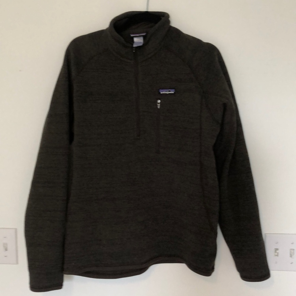 Men’s Patagonia quarter zip better sweater.